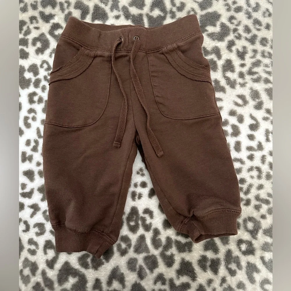 Old Navy Knit Joggers in Brown Size 12-18 months